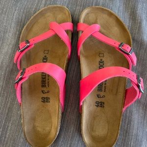 Birkenstock size 40 mayari style like new hot pink